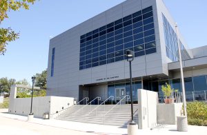 Academy of the Canyons seniors find it hard to stay motivated during the ‘Stay at Home’ order