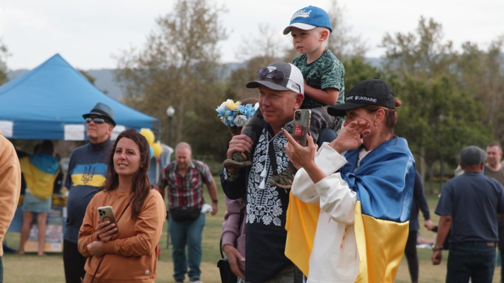 Santa Clarita residents, Ukrainian immigrants raise awareness for war-stricken European country
