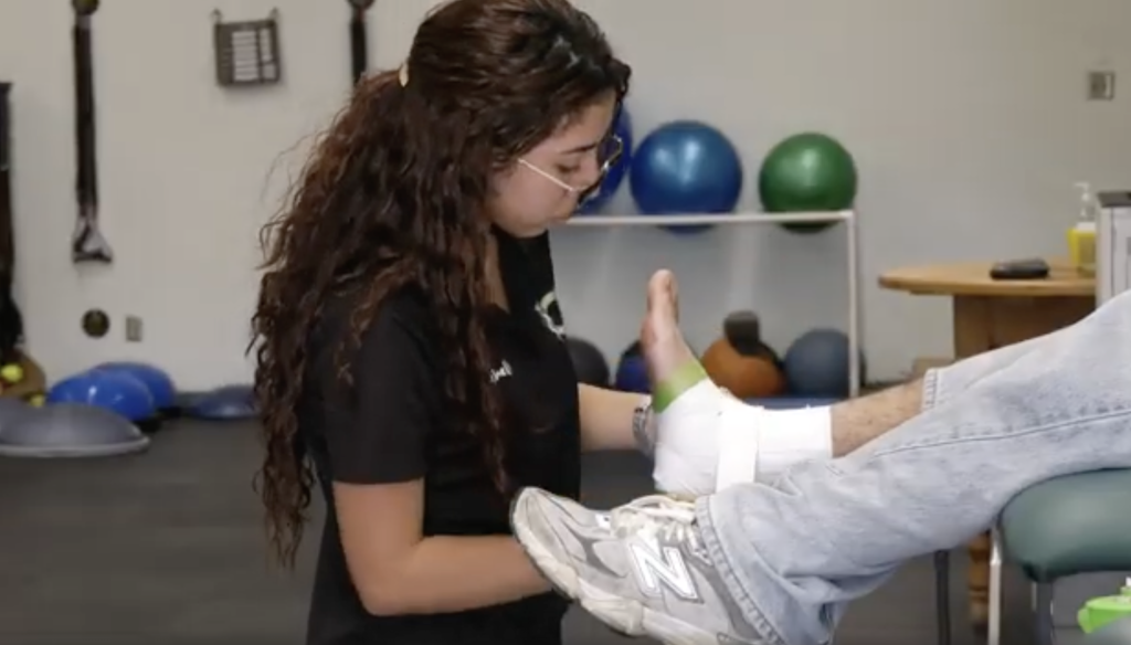 Canyon High Sports Medicine Program provides hands-on medical training to students